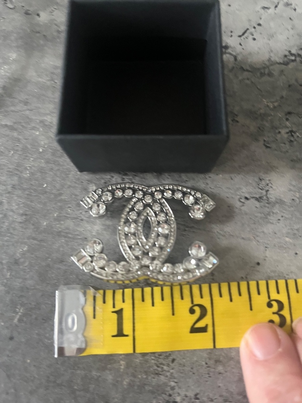 Vintage Chanel Pin - Picture 3 of 4
